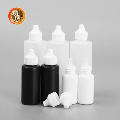 CQC พลาสติก E กระป๋องเหลวสําหรับสารละลาย น้ํามันสีหมึก สับกระป๋องด้วย Twist Top Cap Tip Applicator